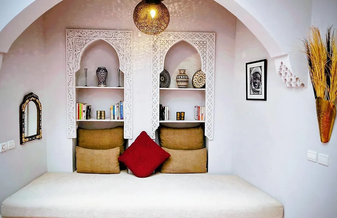 Riad Laly Tourisme Eclairé Le bijou de la medina-1